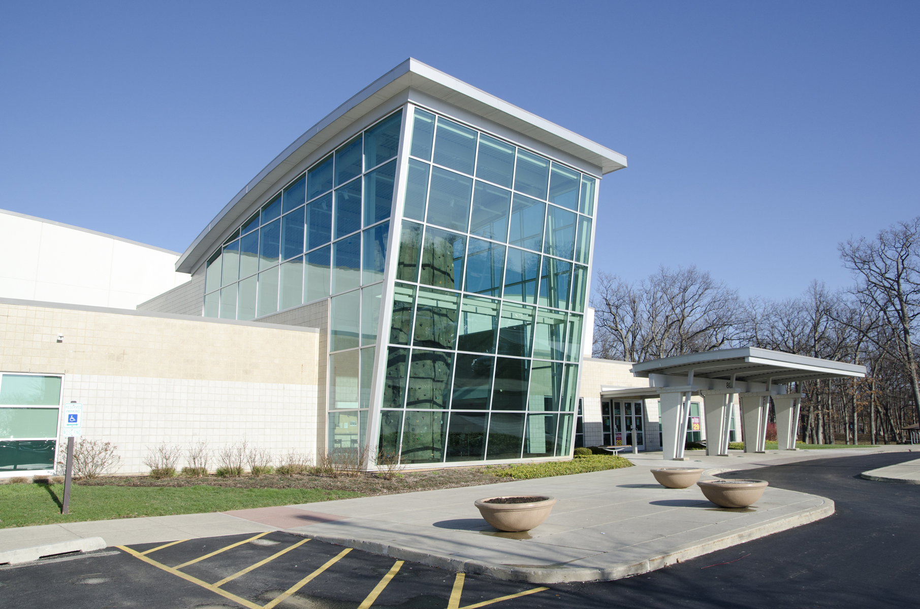 Waukegan Field House Sports, Fitness and Aquatics Center